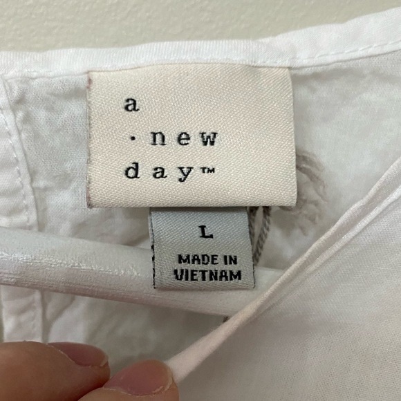 A New Day Womens Size Large White Short Ruffled Sleeve Blouse - Picture 4 of 9